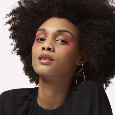 Valentino-Eye2Cheek-Blush-Eye-Powder-Hydrid-T06-3614273230339-Wearable3